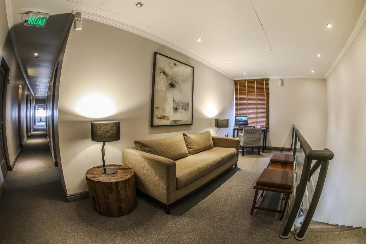 Hotel Martin Gusinde 3*